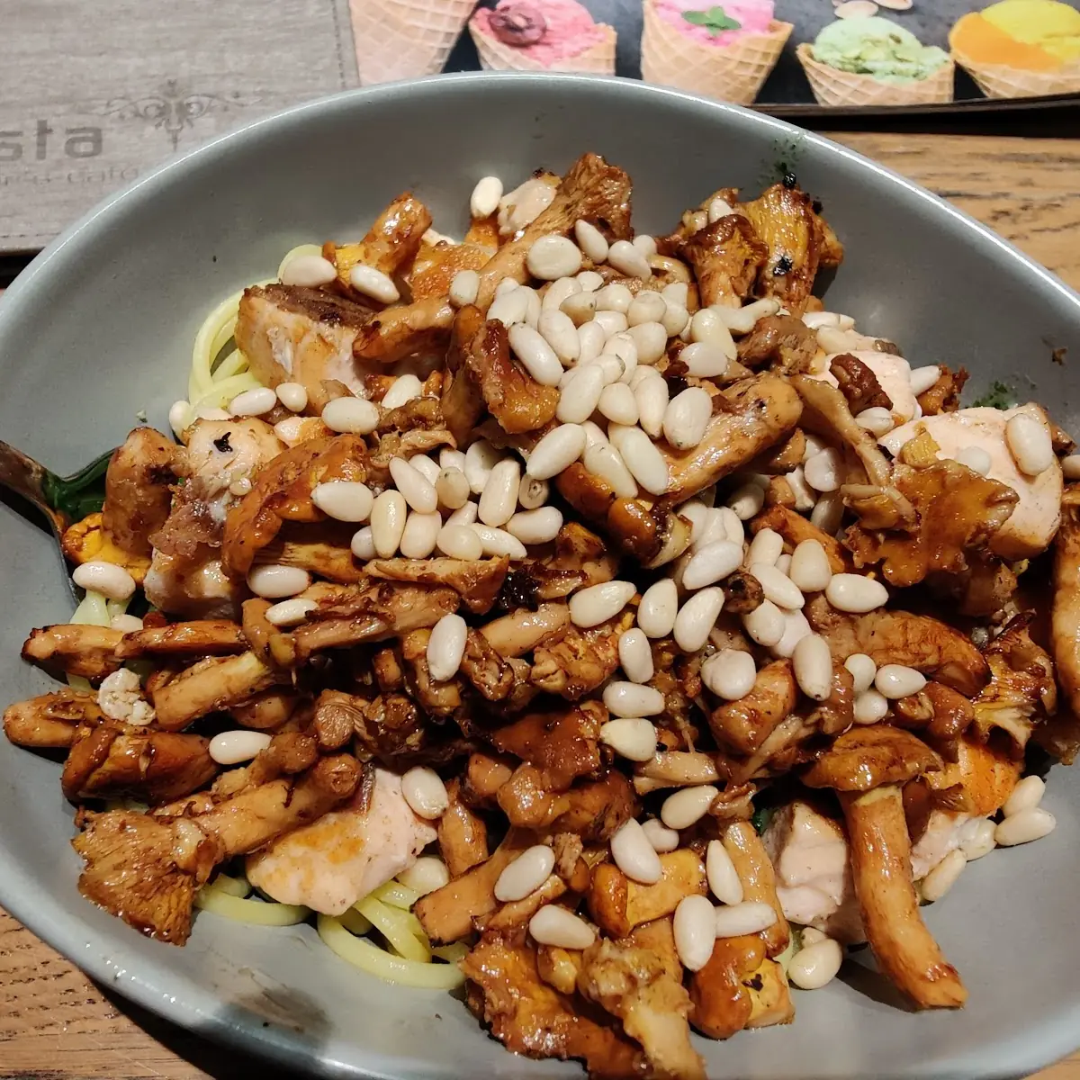 Fisch Bowl
