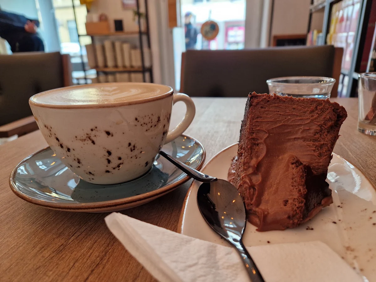 Cappucino Und Cheesecake