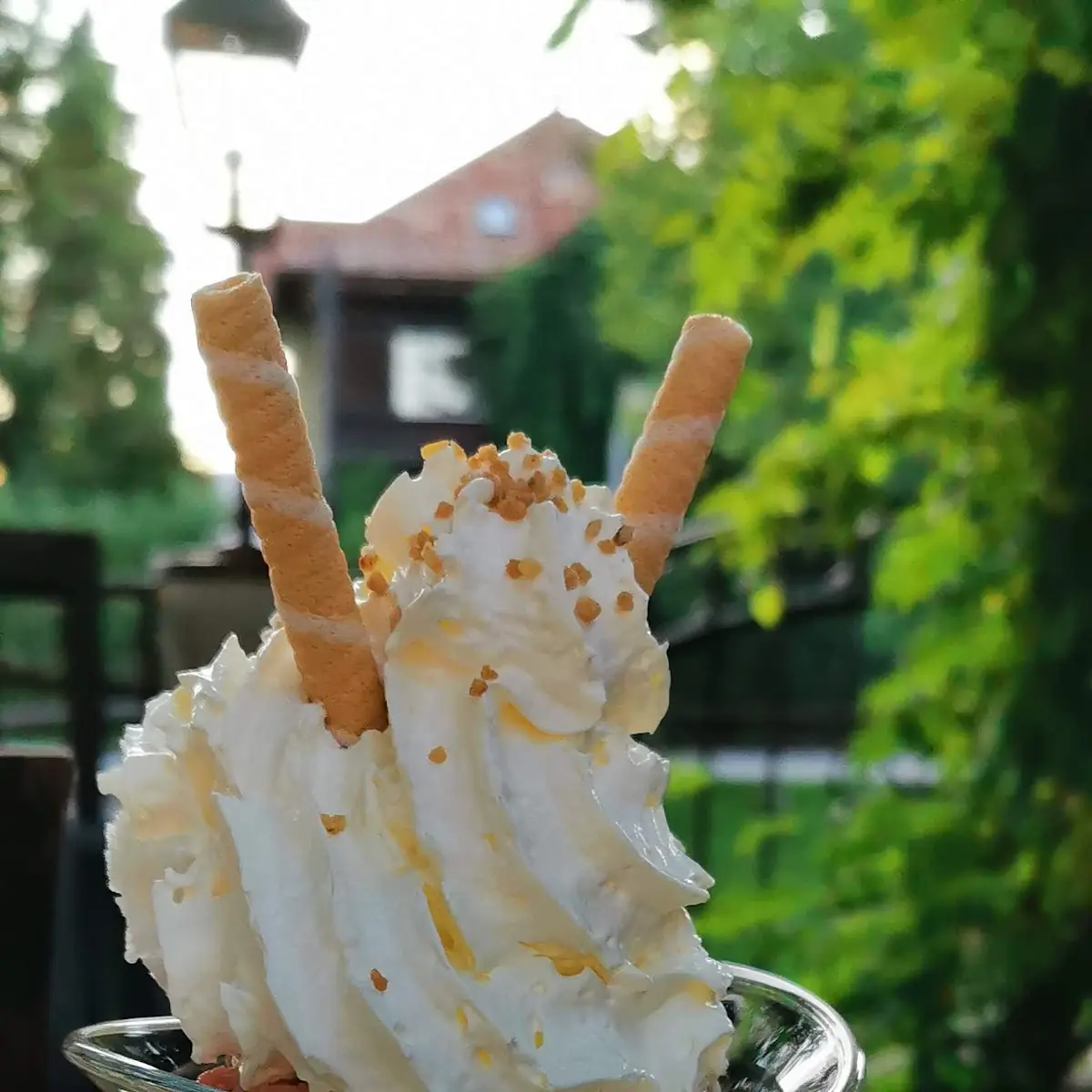 Gemischtes Eis Mit Sahne