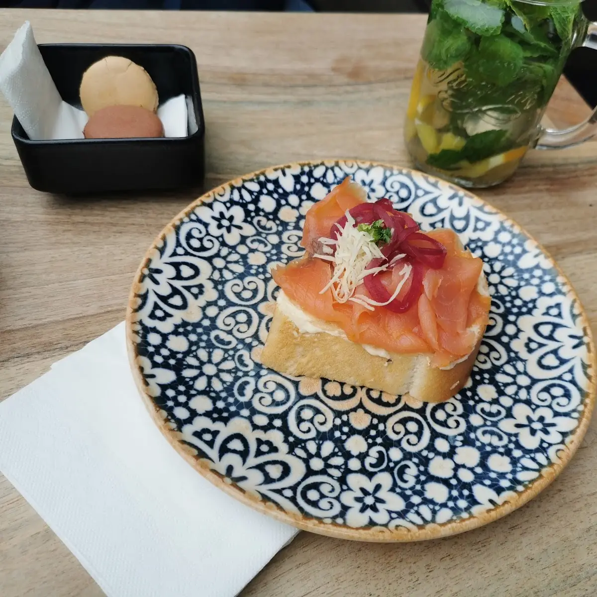 Lachs Brötchen