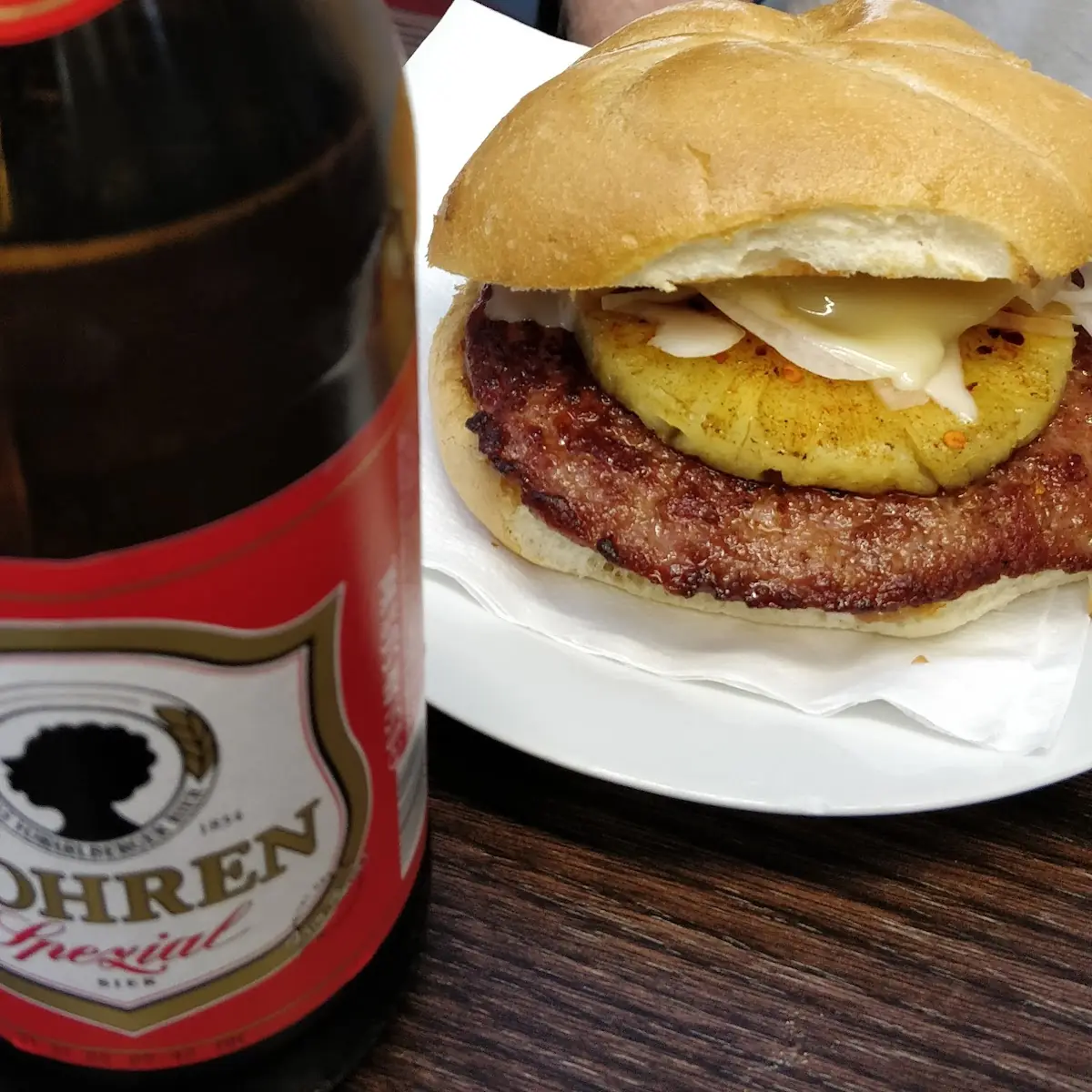 Zack Zack Burger mit Käse