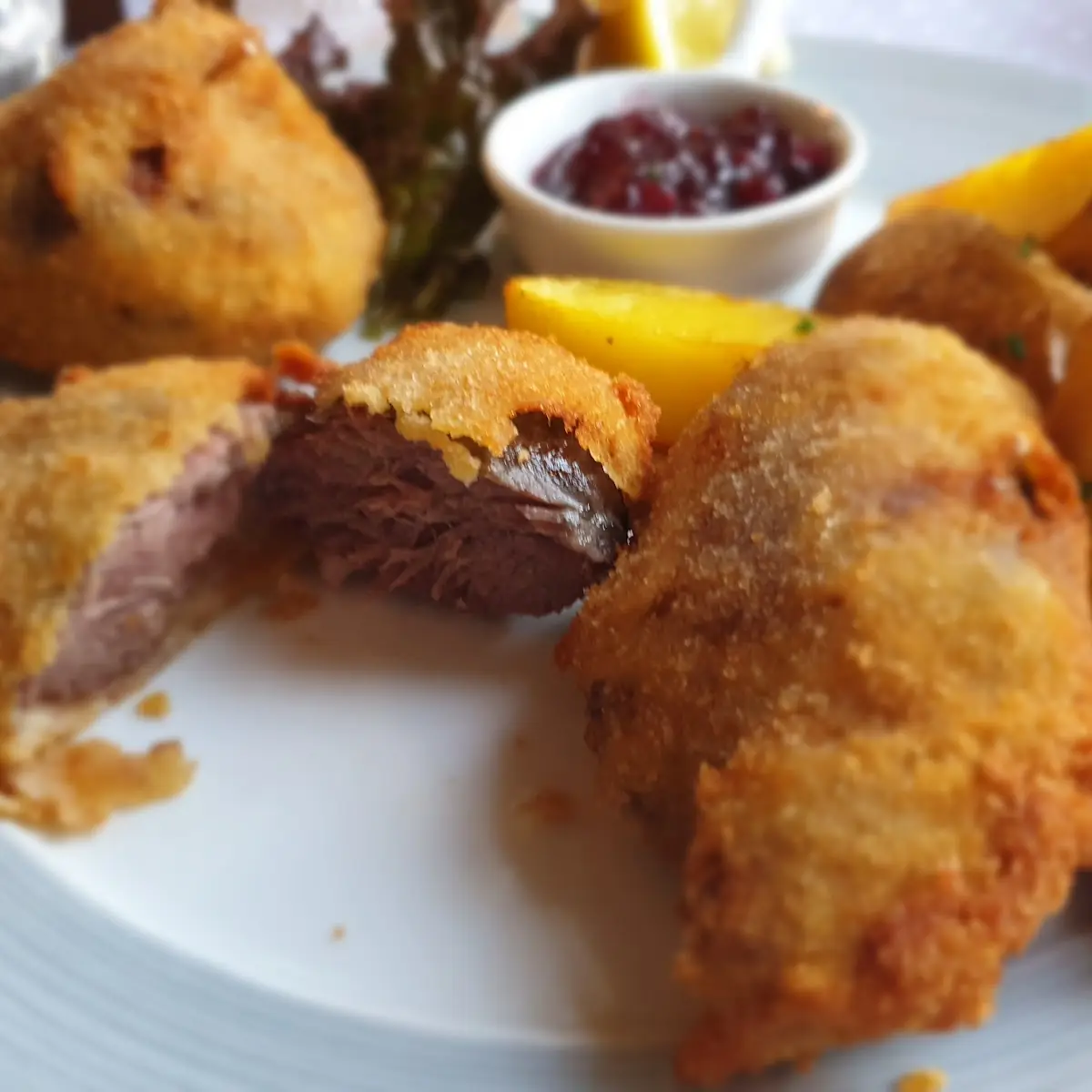 Panierte Schweinsbackerl