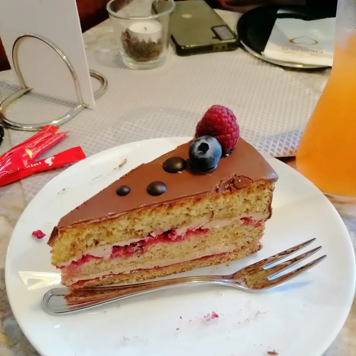 Nuss-nougat-torte