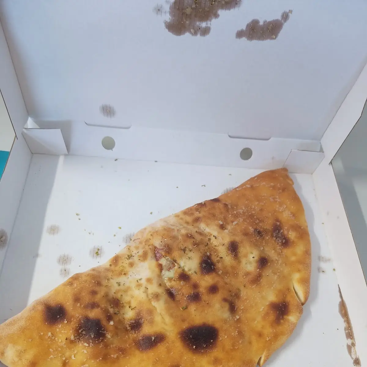 Pizza Calzone Zusammengelegt