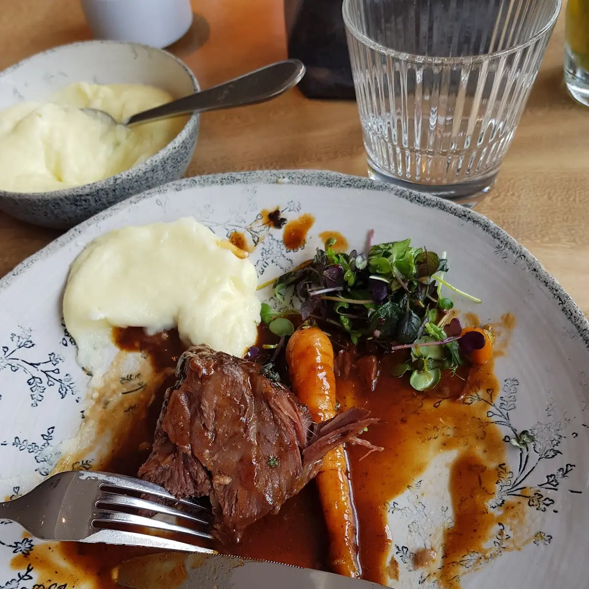 Geschmorte Kalbsbackerl