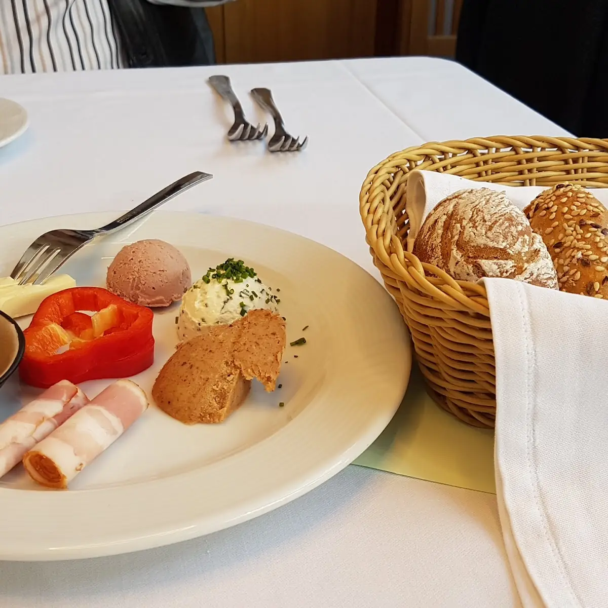 Aufstrich Mit Jourgebäck