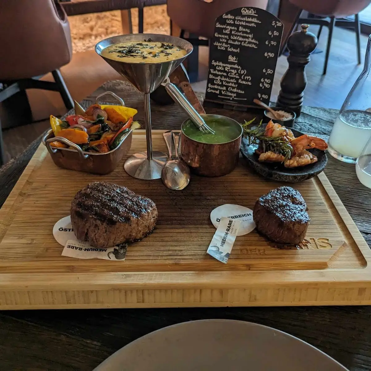 Iletsteak Mit Grillgemüse Und Garnelen F