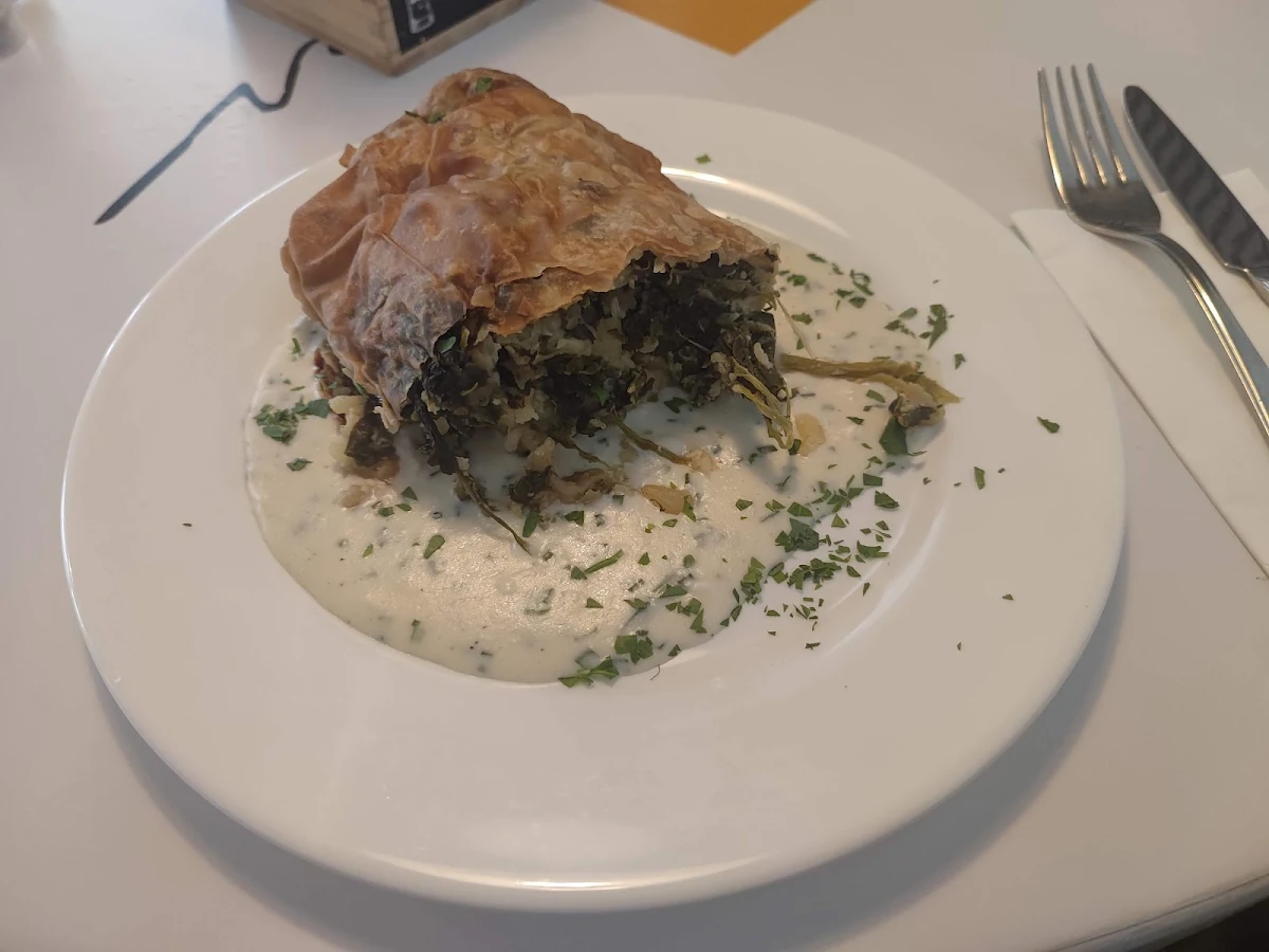 Hausgemachter Spinatstrudel