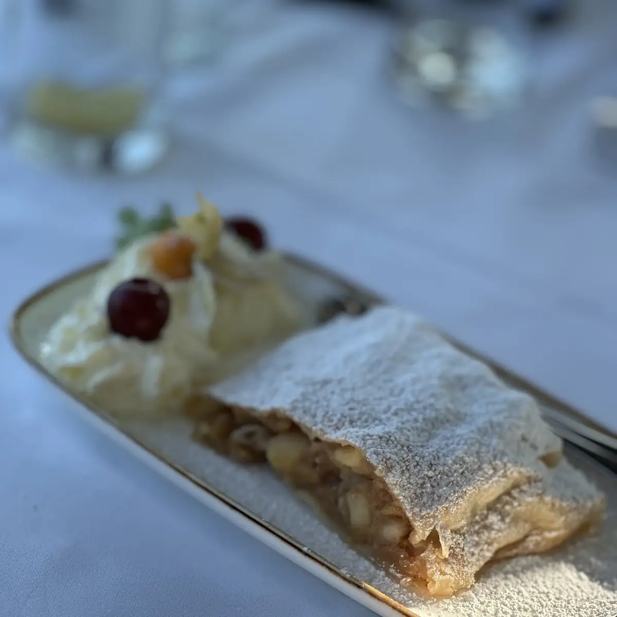 Apfelstrudel