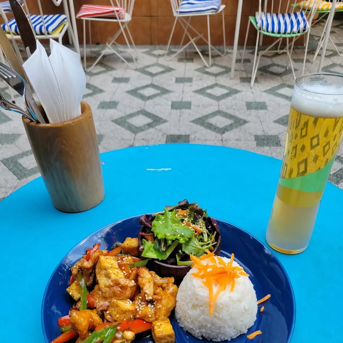 Stir Fried Chicken & Tofu