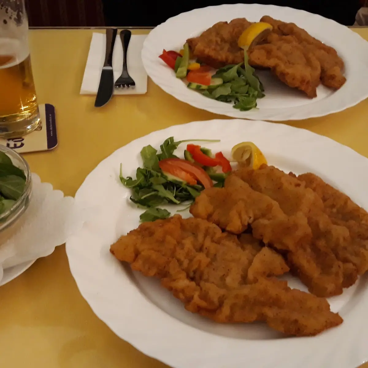 Wiener Schnitzel Mit Erdäpfel-vogerlsalat