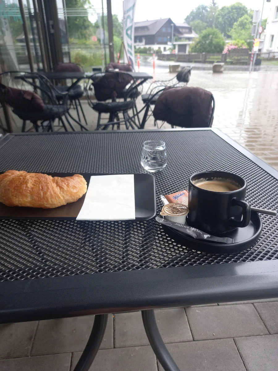 Cafe Und Kipfeli