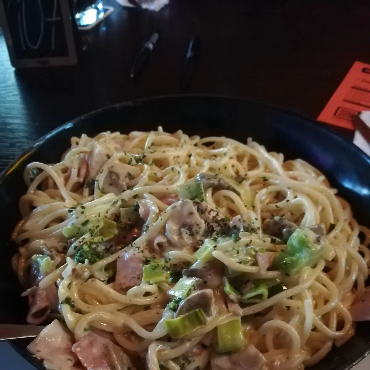 Nudeln Mit Brokkoli Champignons Und Lauch