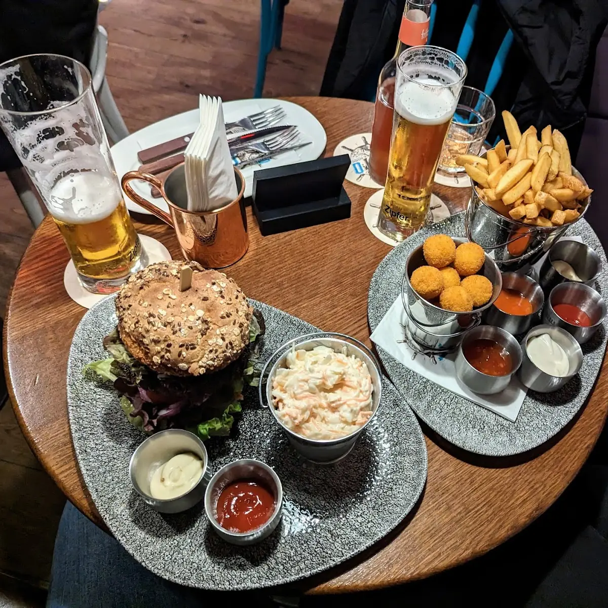 Burger Pommes