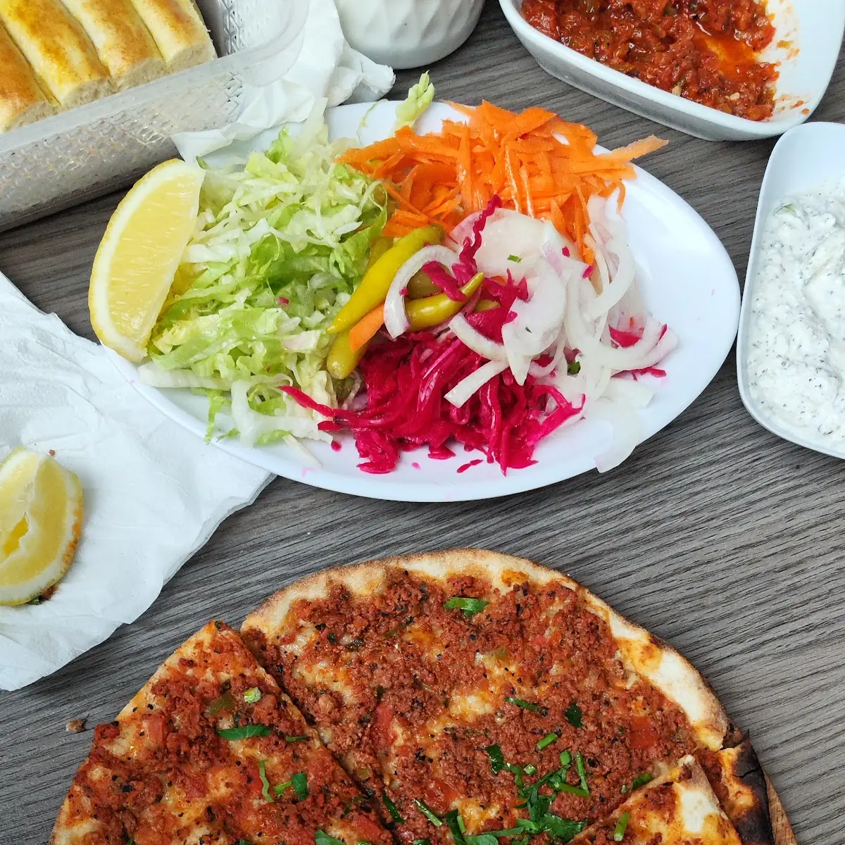 Kıymalı- Lahmacun