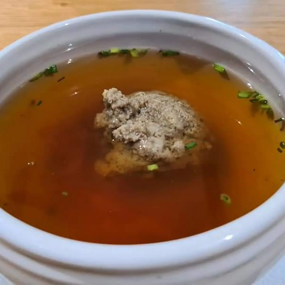 Leberknödelsuppe