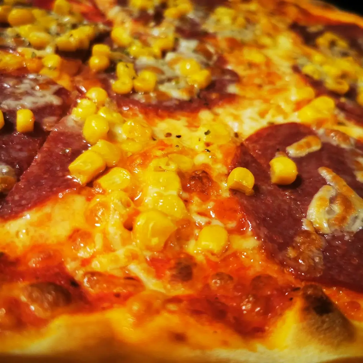 Pizza Salami Mit Mais