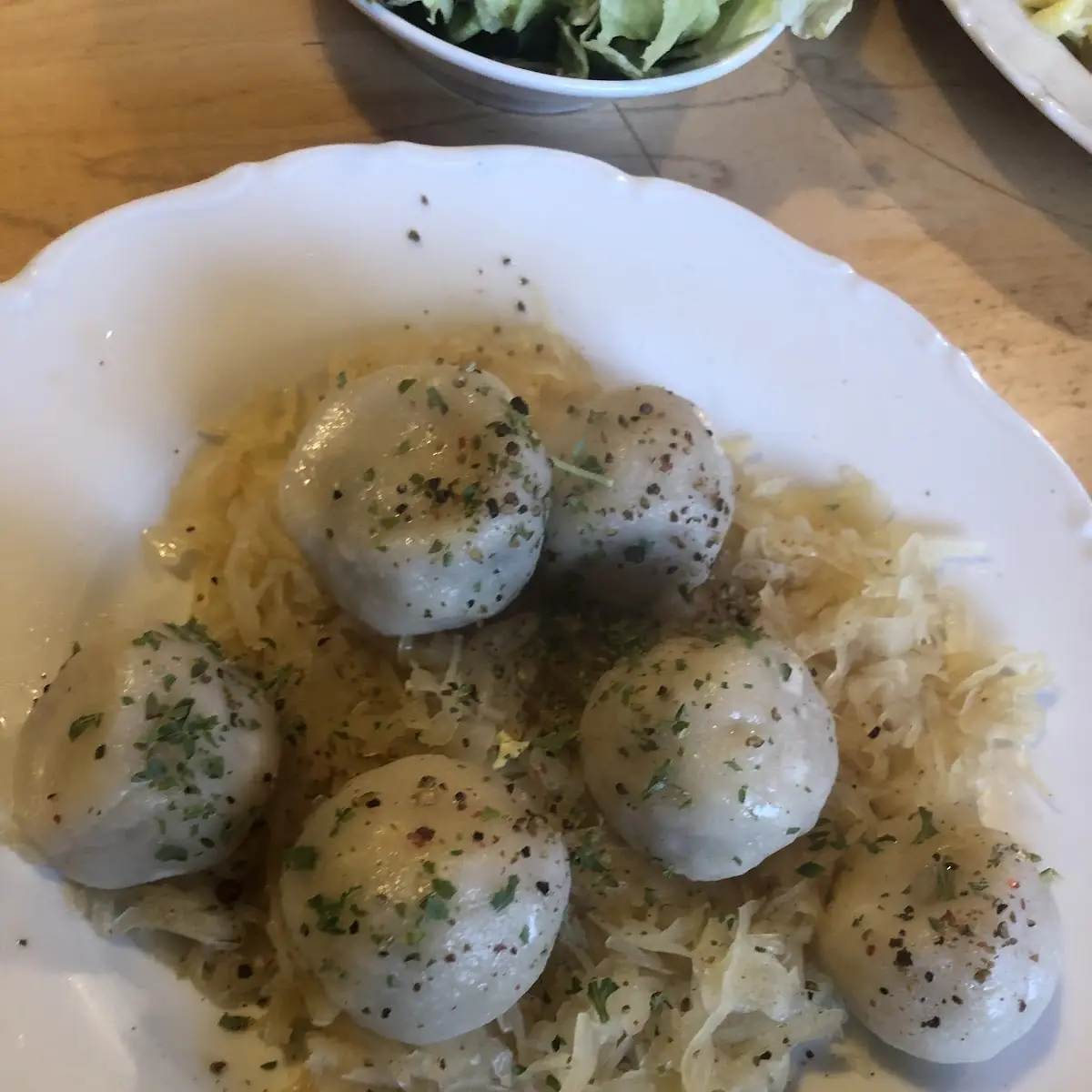 Mit Sauerkraut