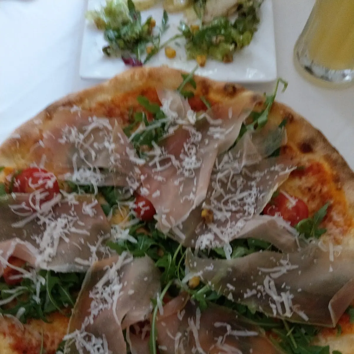 Pizza Parma Und Rucola