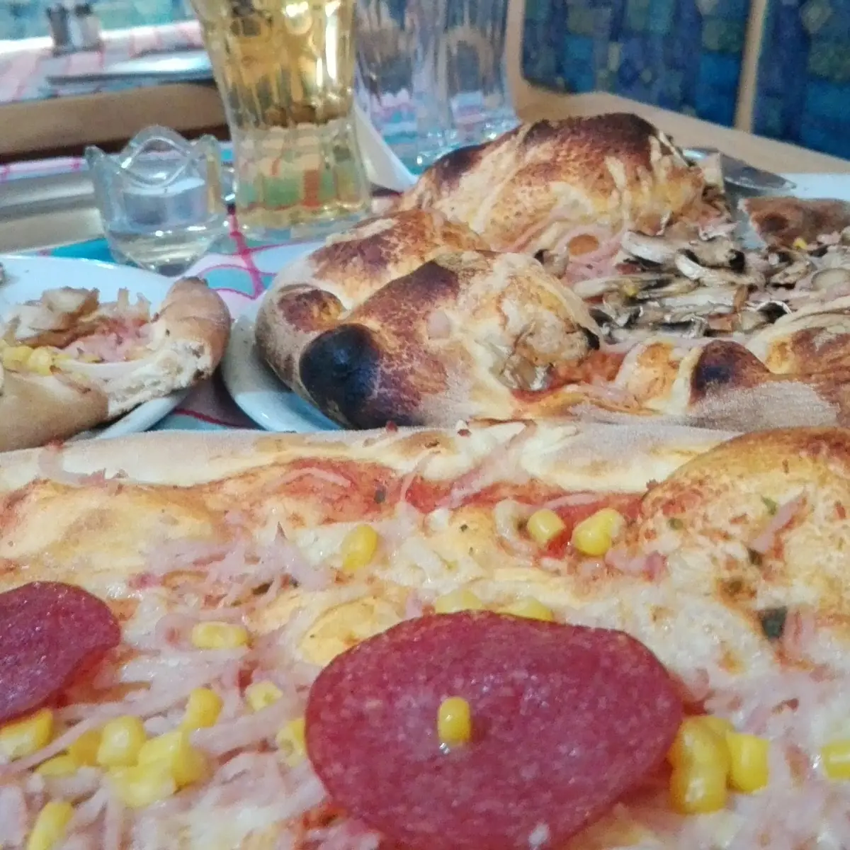 3 Pizzen