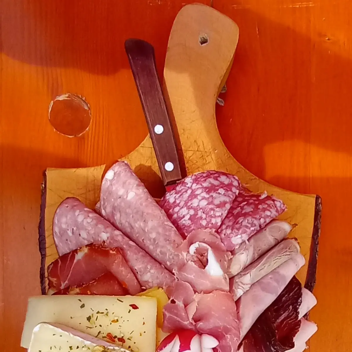 Lärchwaldteller Mit Schnapsl