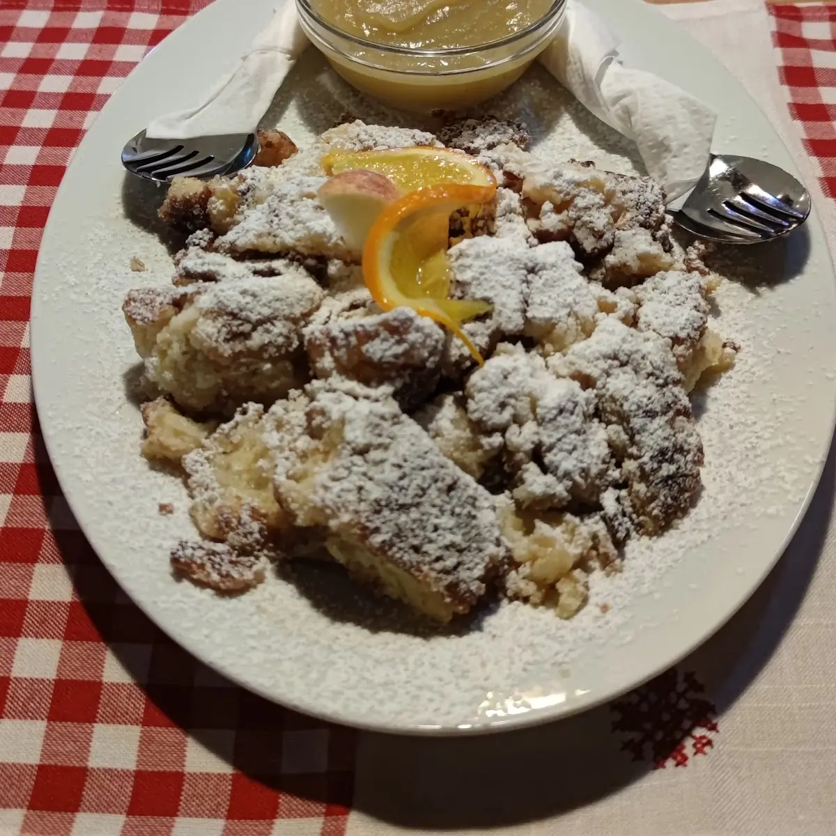 Kaiserschmarrn Mit Apfelmus