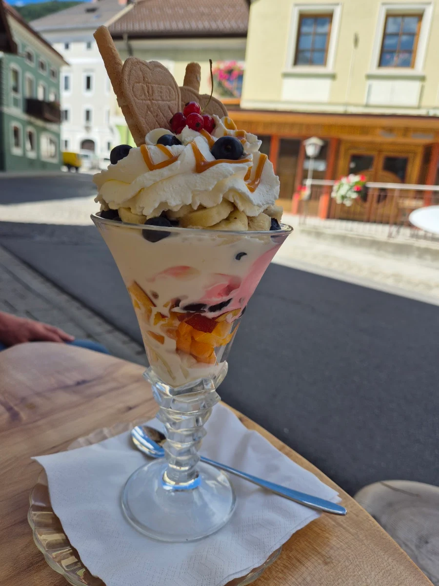 Früchtebecher