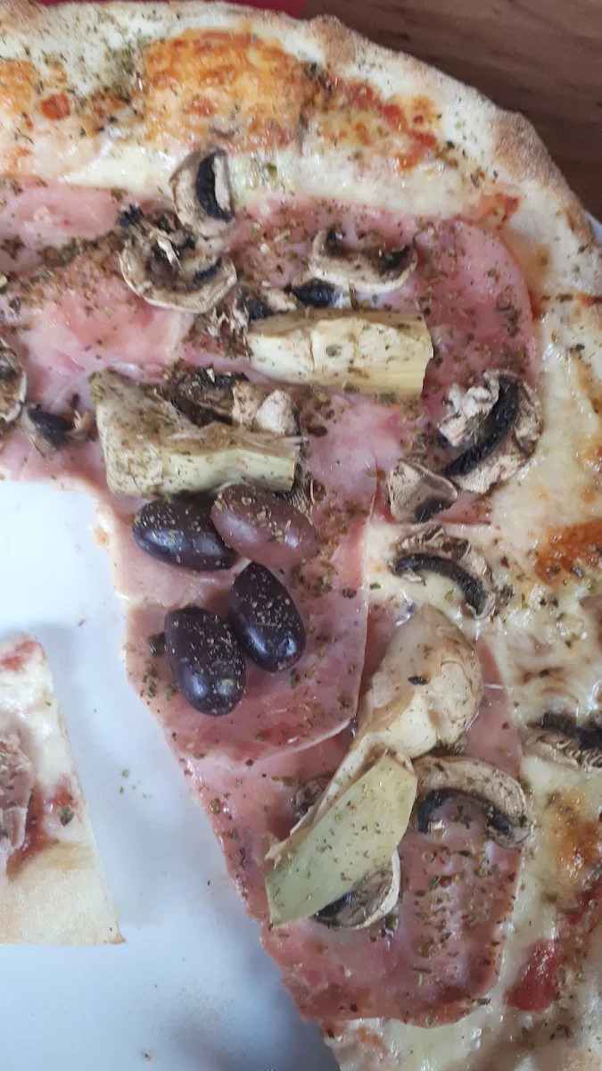 Pizza Capricciosa