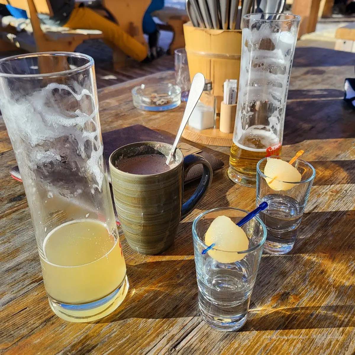 Radler Lummumba Williams Mit Birne