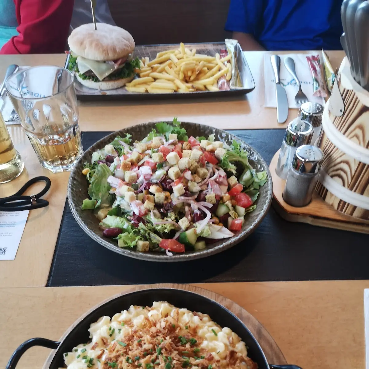 Salat Teller Käsespätzle