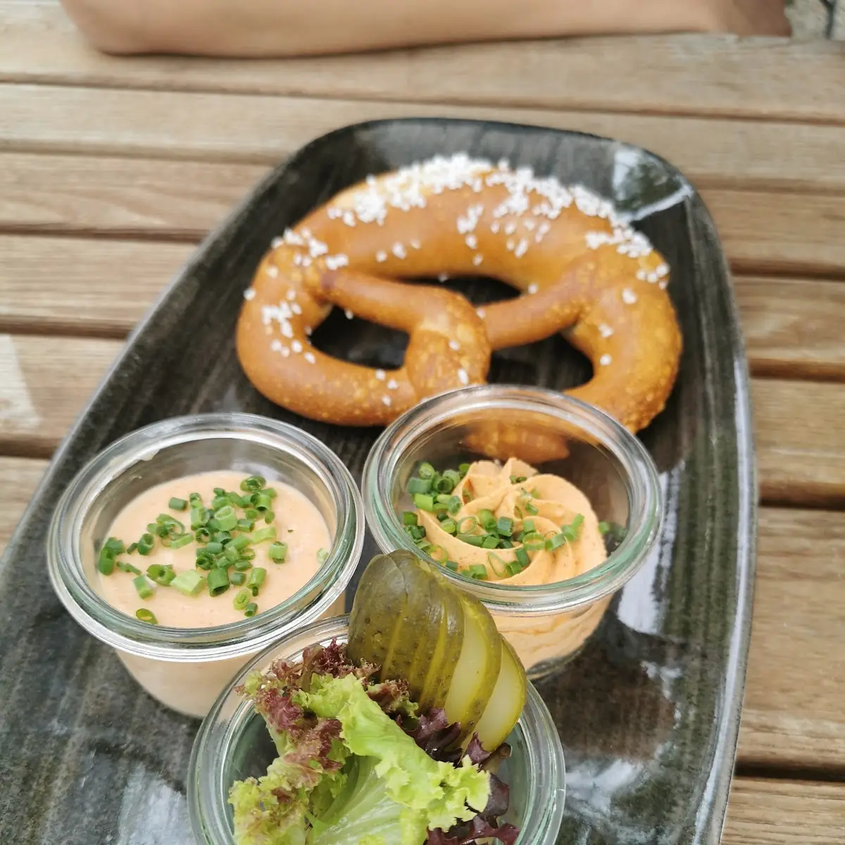 Obatzter Mit Frischer Brezel Und Schladminger Weizenbier