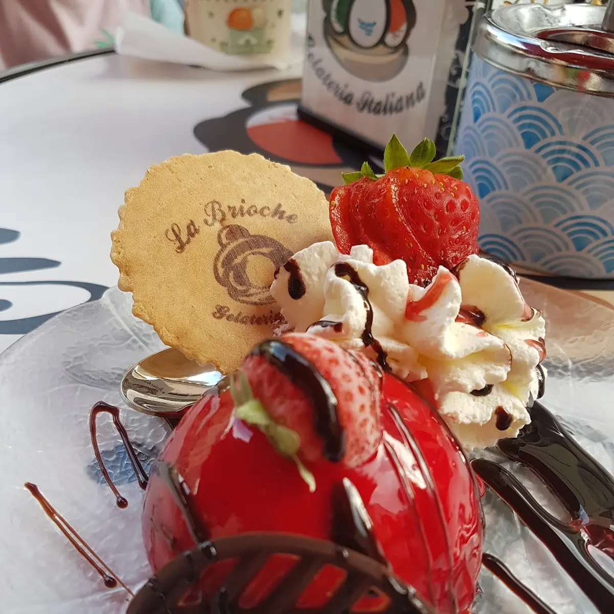 Semi Freddo Alla Fragola E Cioccolato