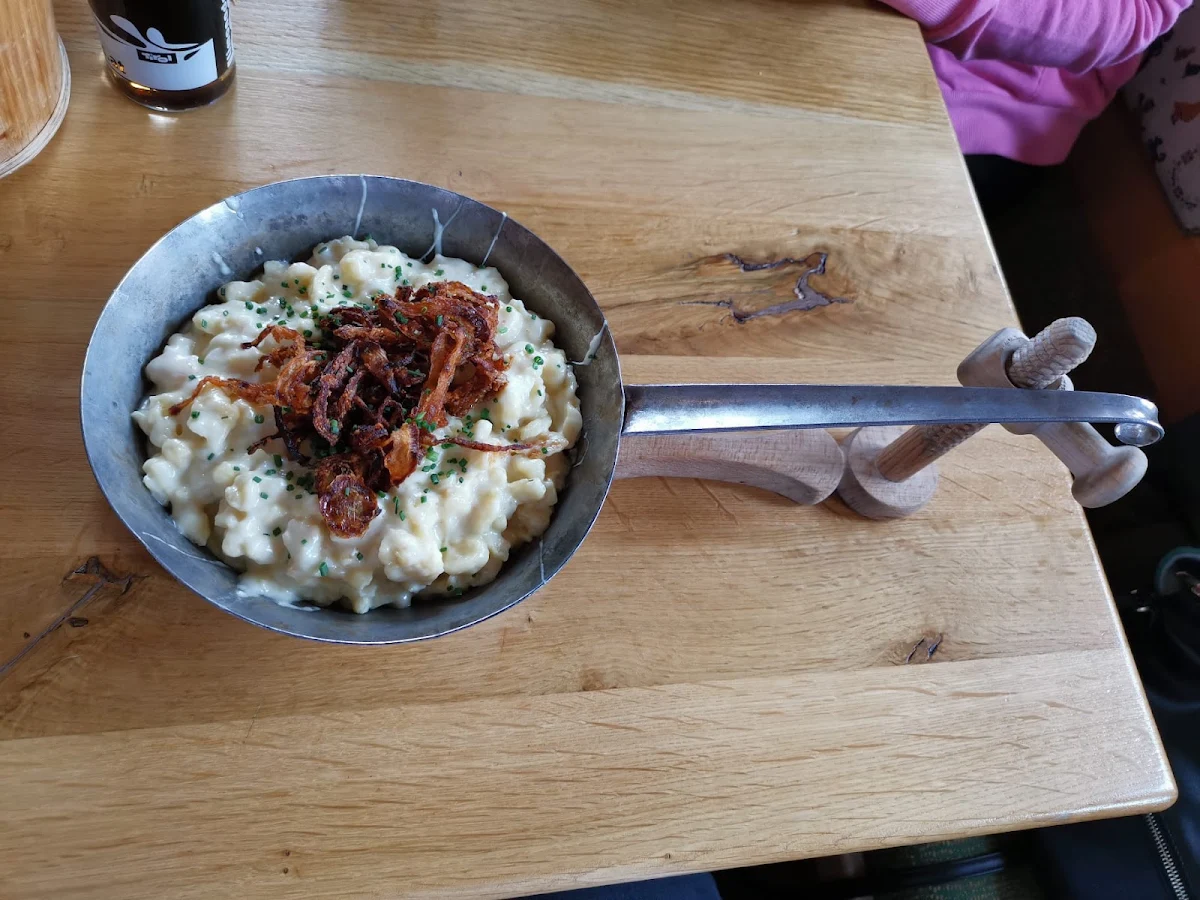 Hausgemachte Käsespätzle
