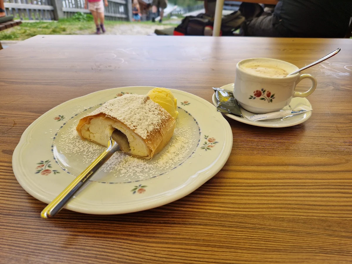 Topfenstrudel
