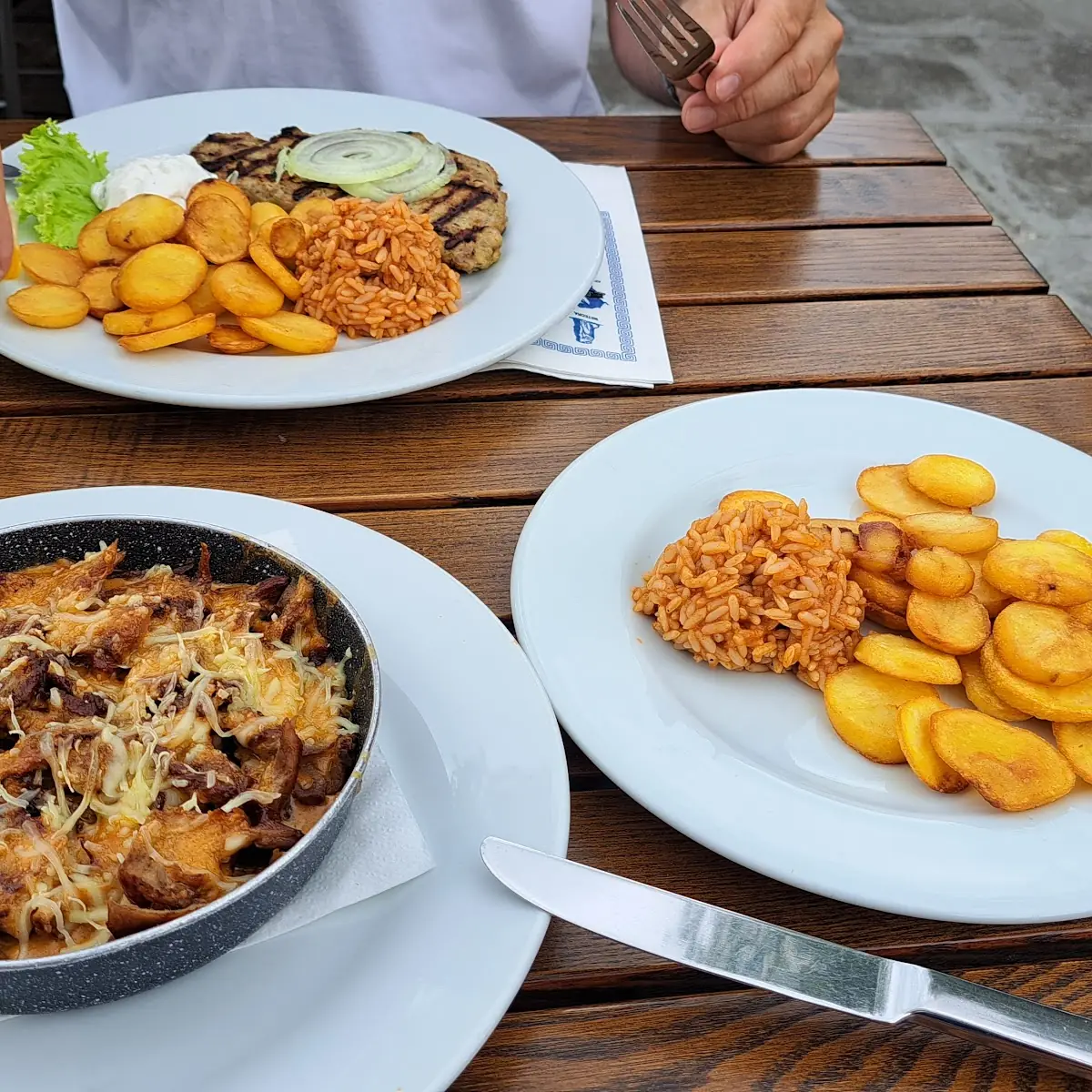 Gyros In Metaxa Sauce