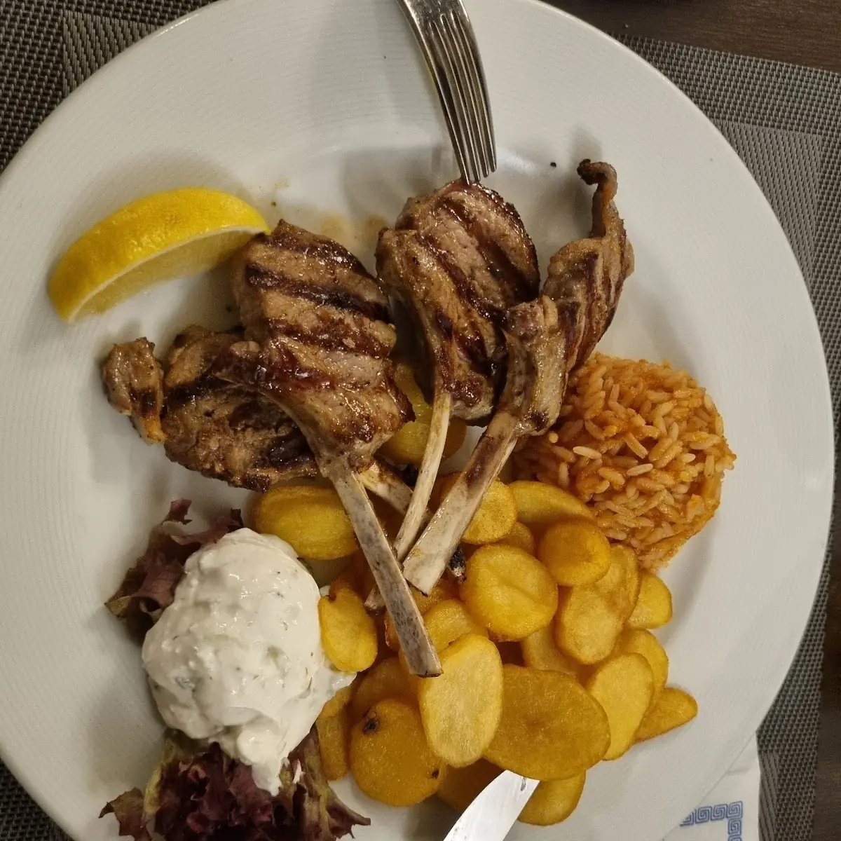 Lammkotelett Mit Beilagen