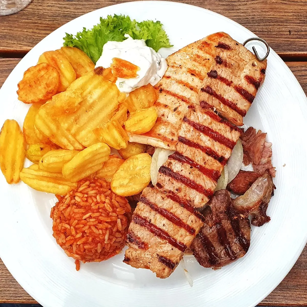 Tzatziki Und Salat