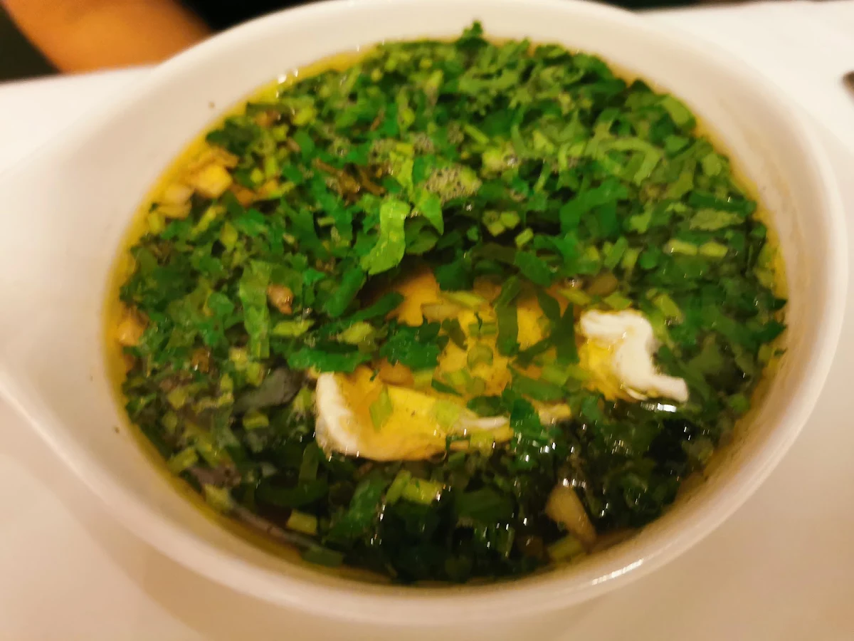 Koriandersuppe Mit Pochiertem Ei