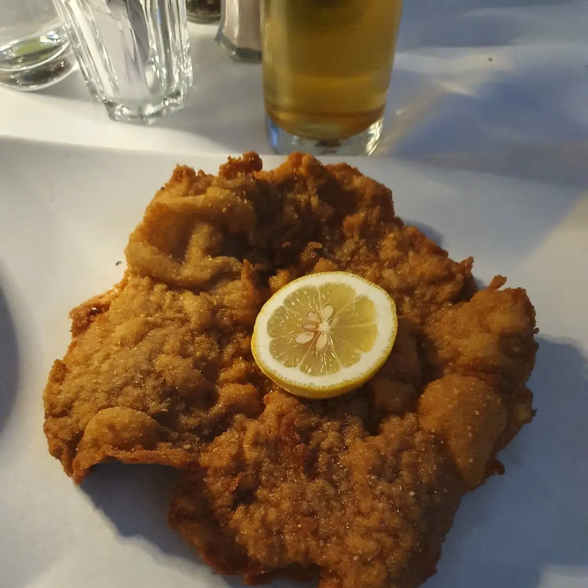 Wiener Schnitzel Vom Kalb Mit Erdäpfel - Vogerlsalat
