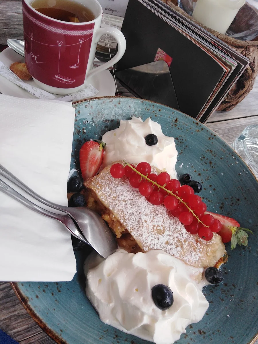 Apple Strudel