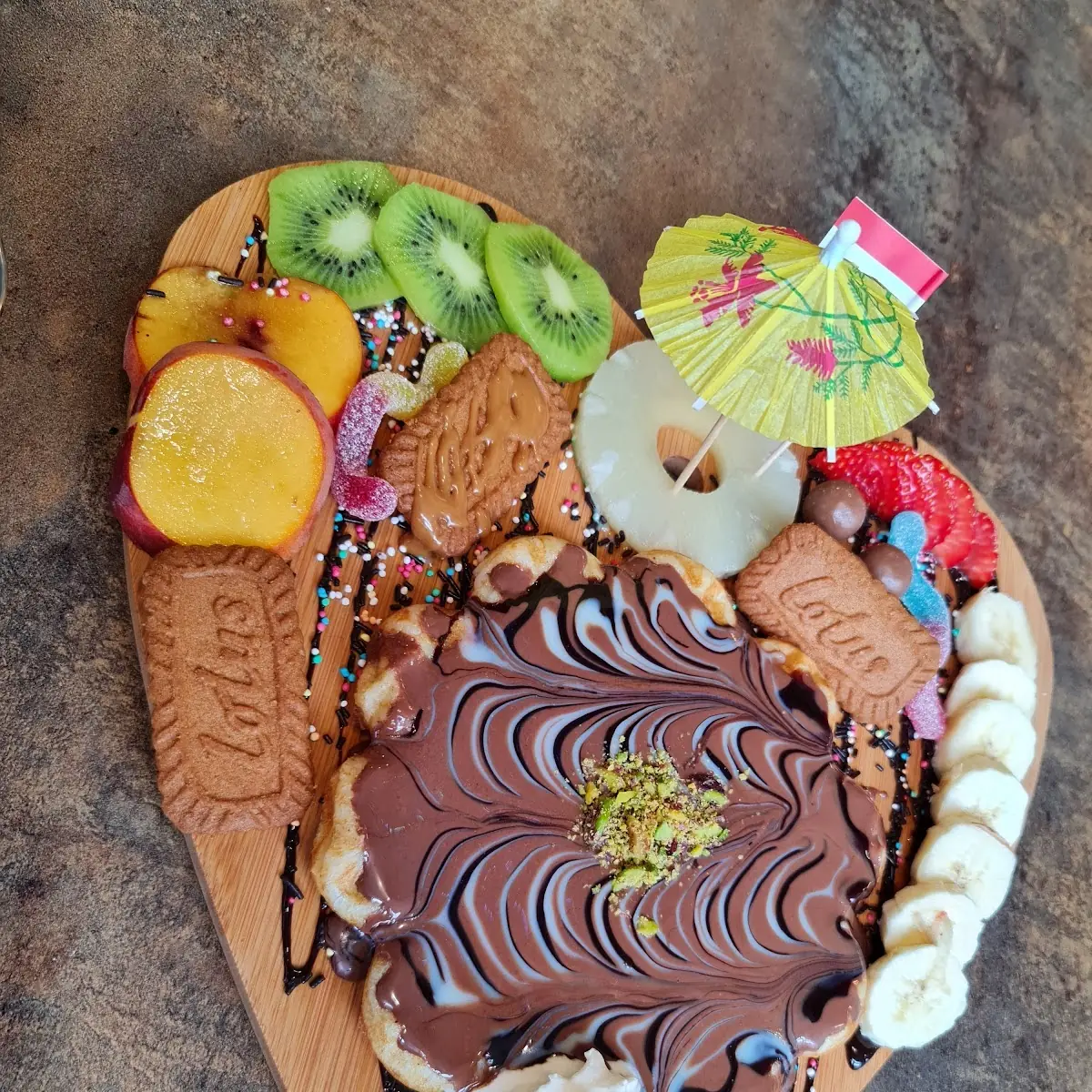 Waffeln Mit Nutella Lutus-soße