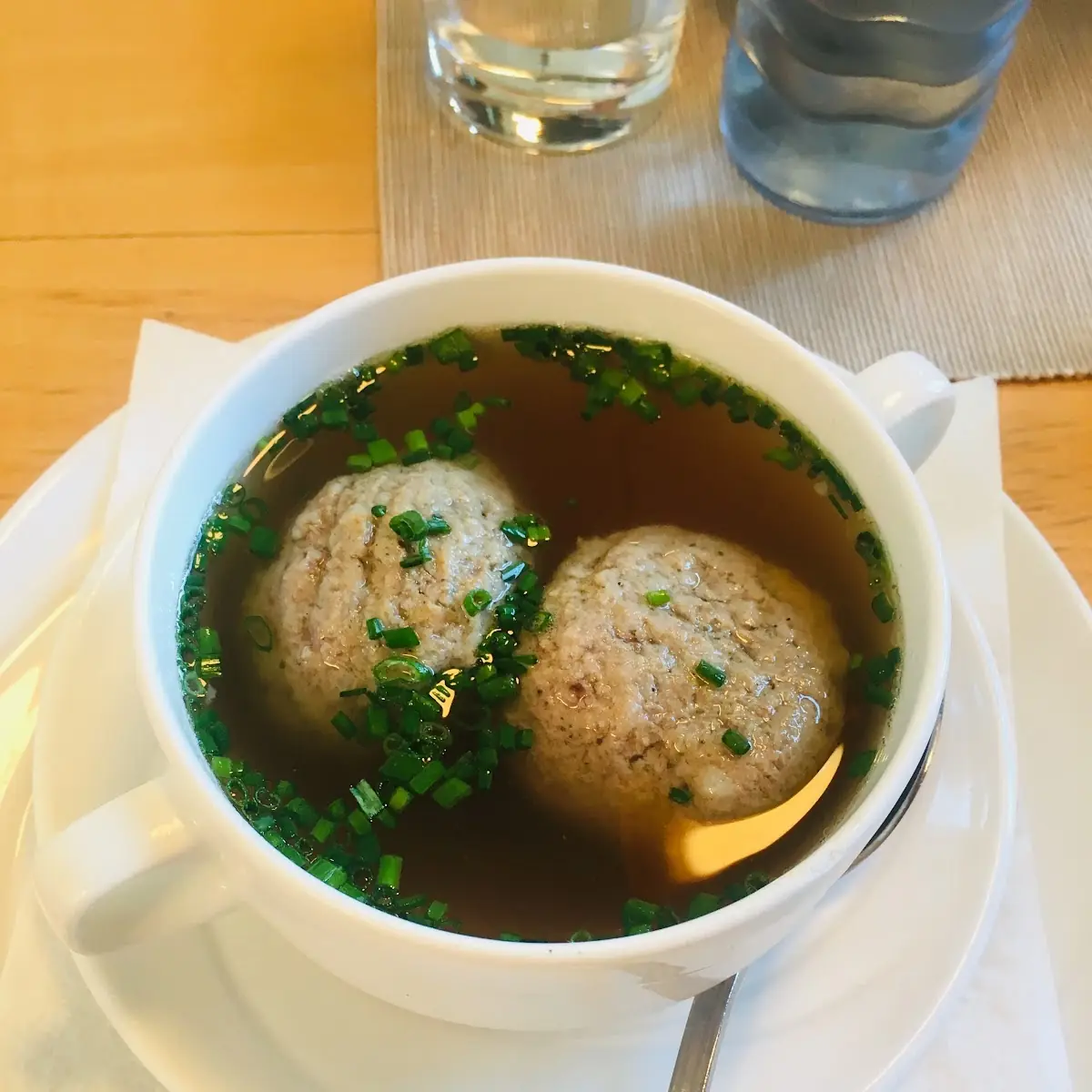 Kaspressknödelsuppe