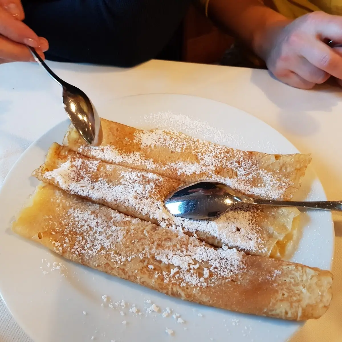 Marillenmarmeladepalatschinken