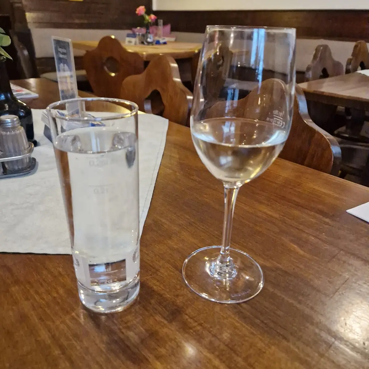 White Wine, Reselstube