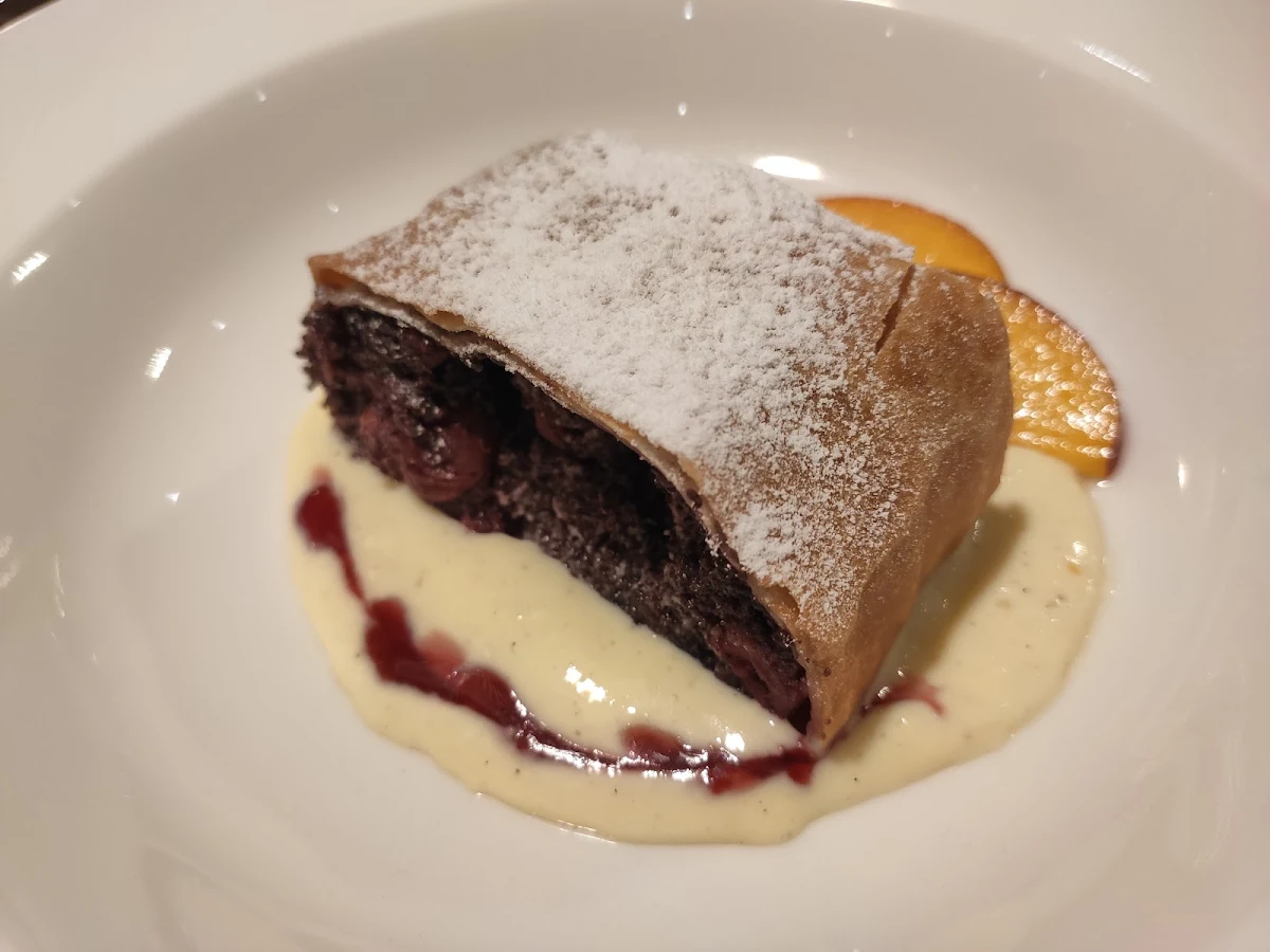 Kirsch-mohn Strudel