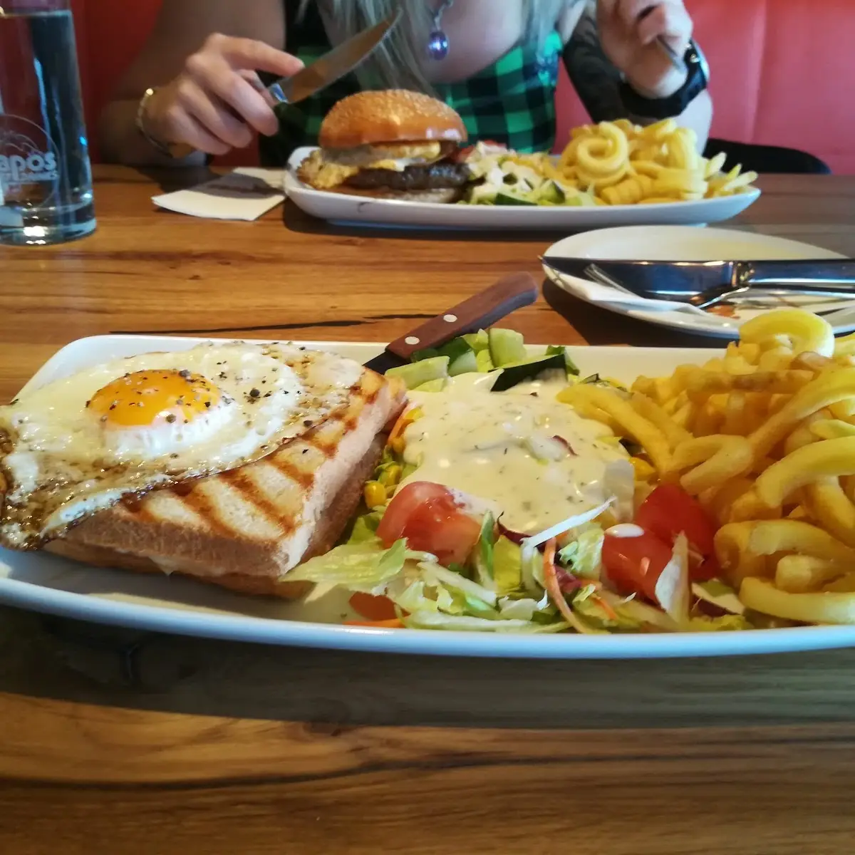 Hooters Sandwich