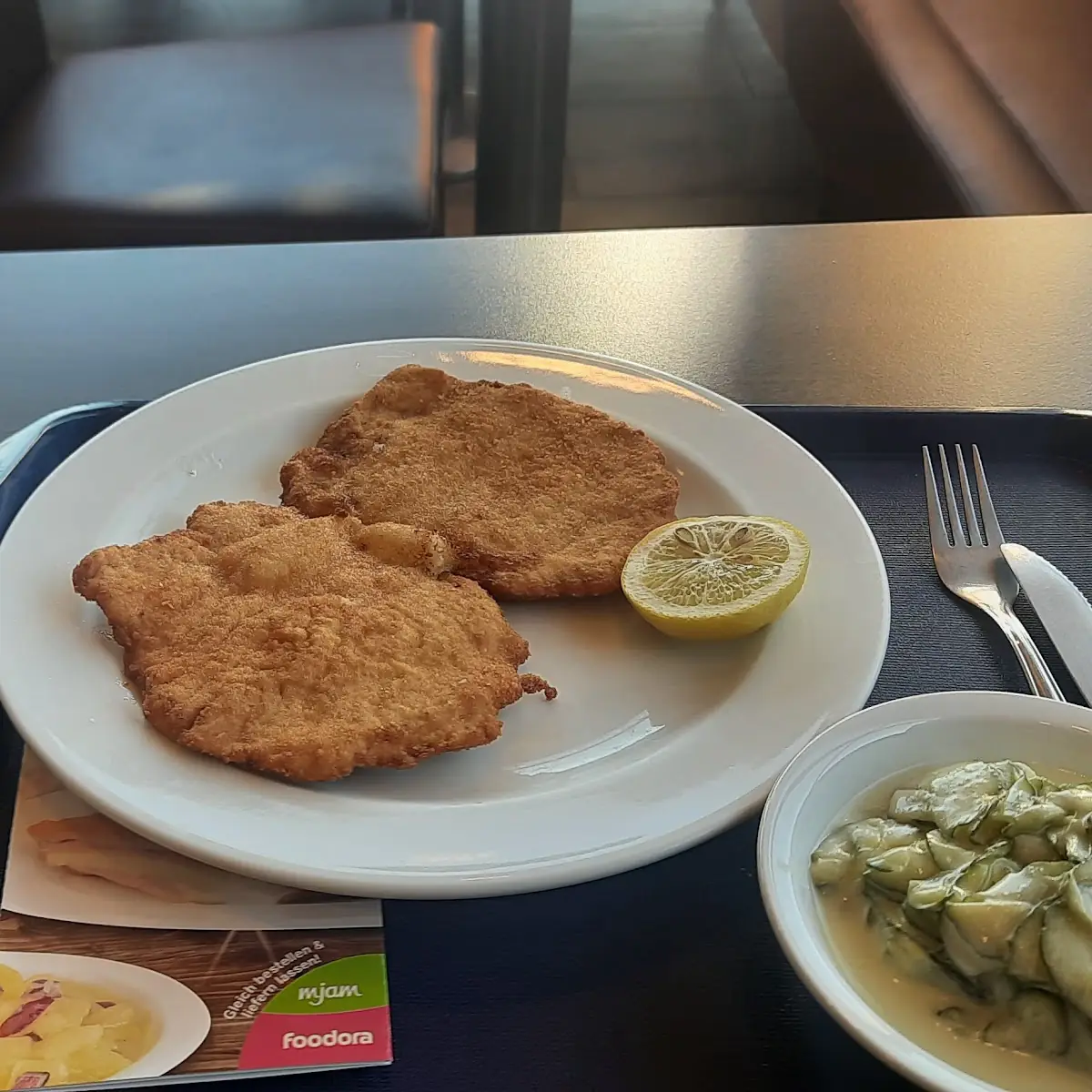 Wiener Snitzel Mit Gurken Salat