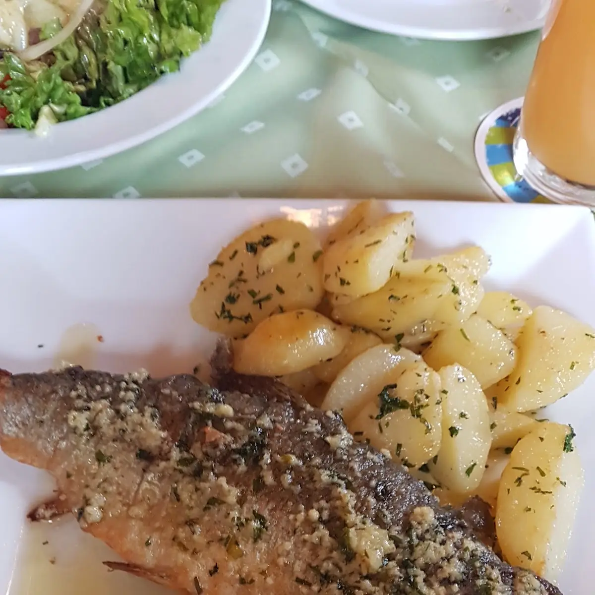 Forelle Mit Petersilie Kartoffel