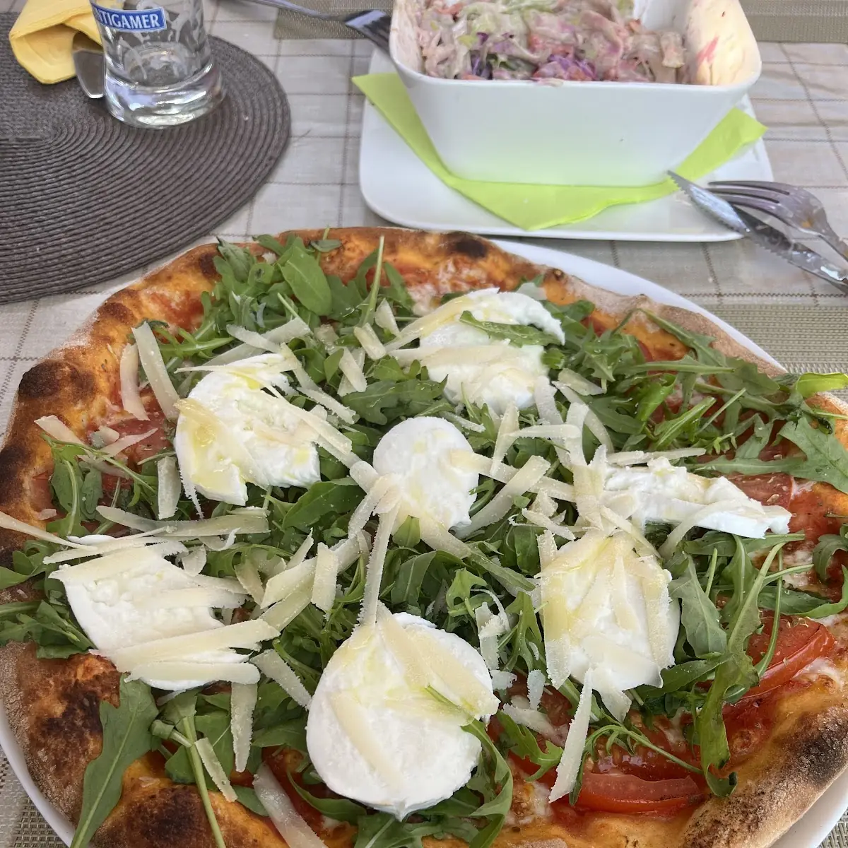 Pizza Rucola Tomaten