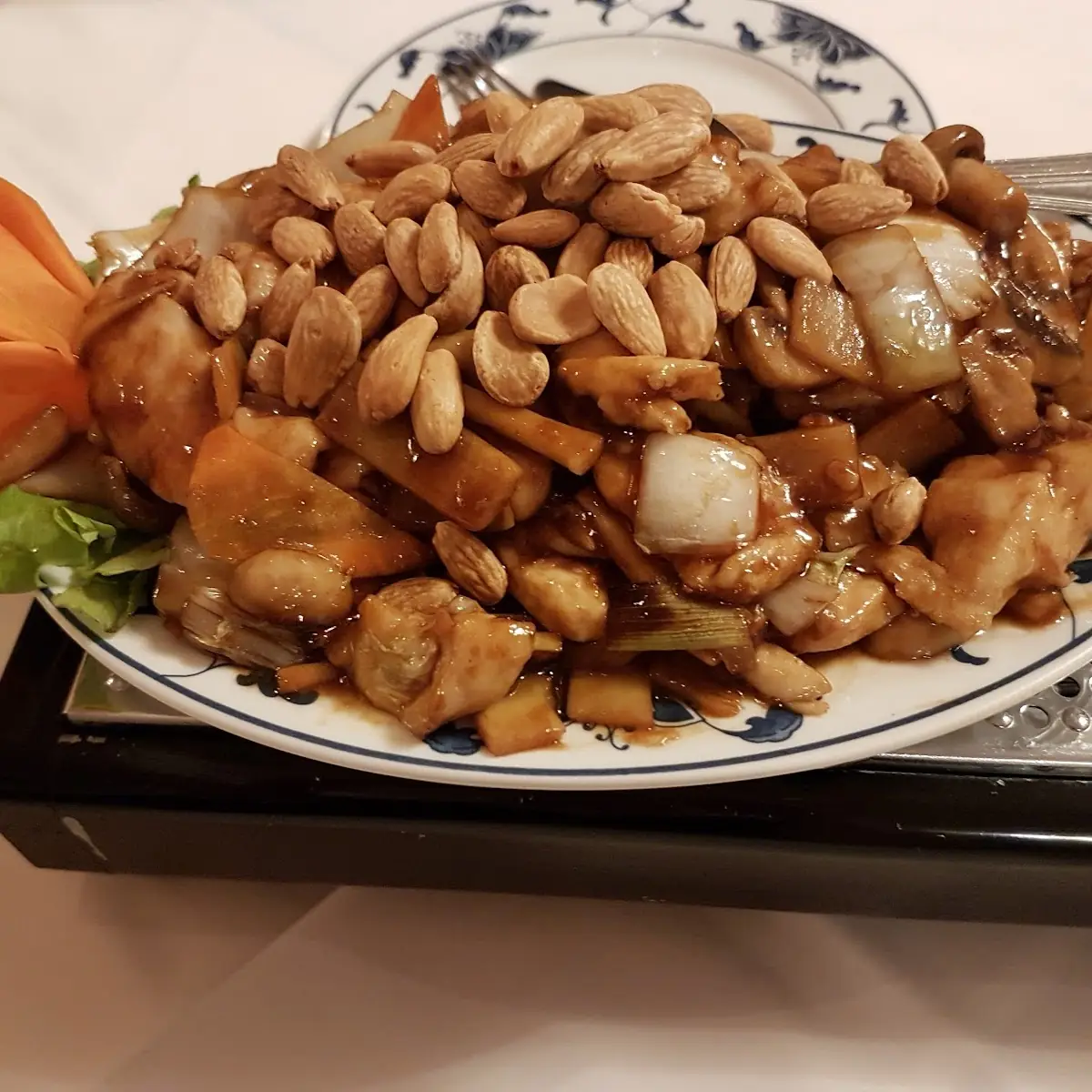 Acht Schätze Mit Mandeln